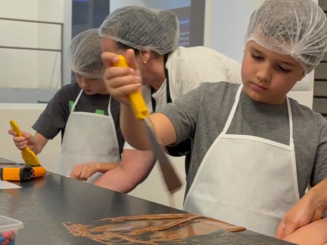 Monte sua Bark na Fábrica de Chocolates Chez Bonbon com 20% de desconto