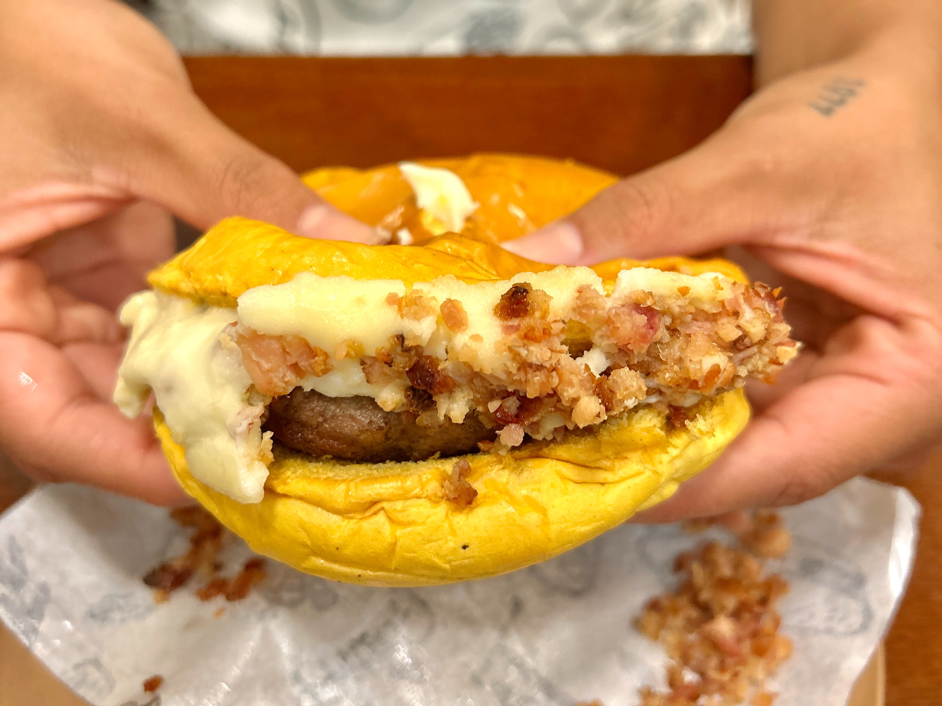 Burguer O Cremoso + batata + refri no Bull Brothers por R$ 43,00