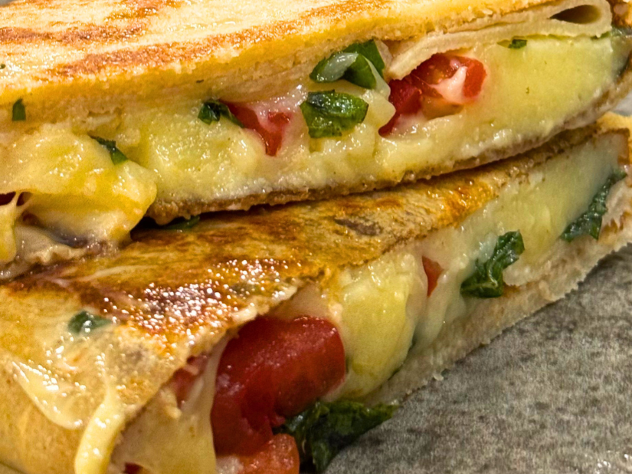 Crepe Marguerita + Refri na Creperia Gourmet por R$ 31,90