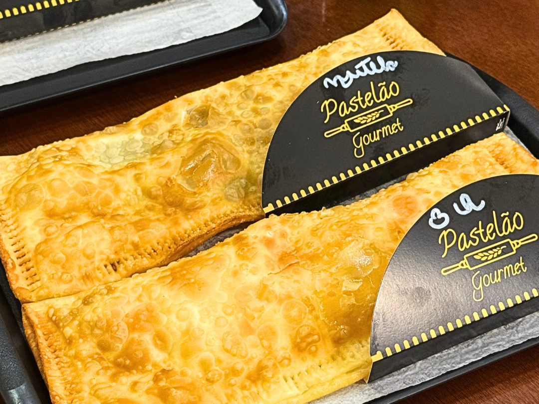 Pastel de Camarão com Catupiry + Refri no Pastelão Gourmet por R$ 31,20
