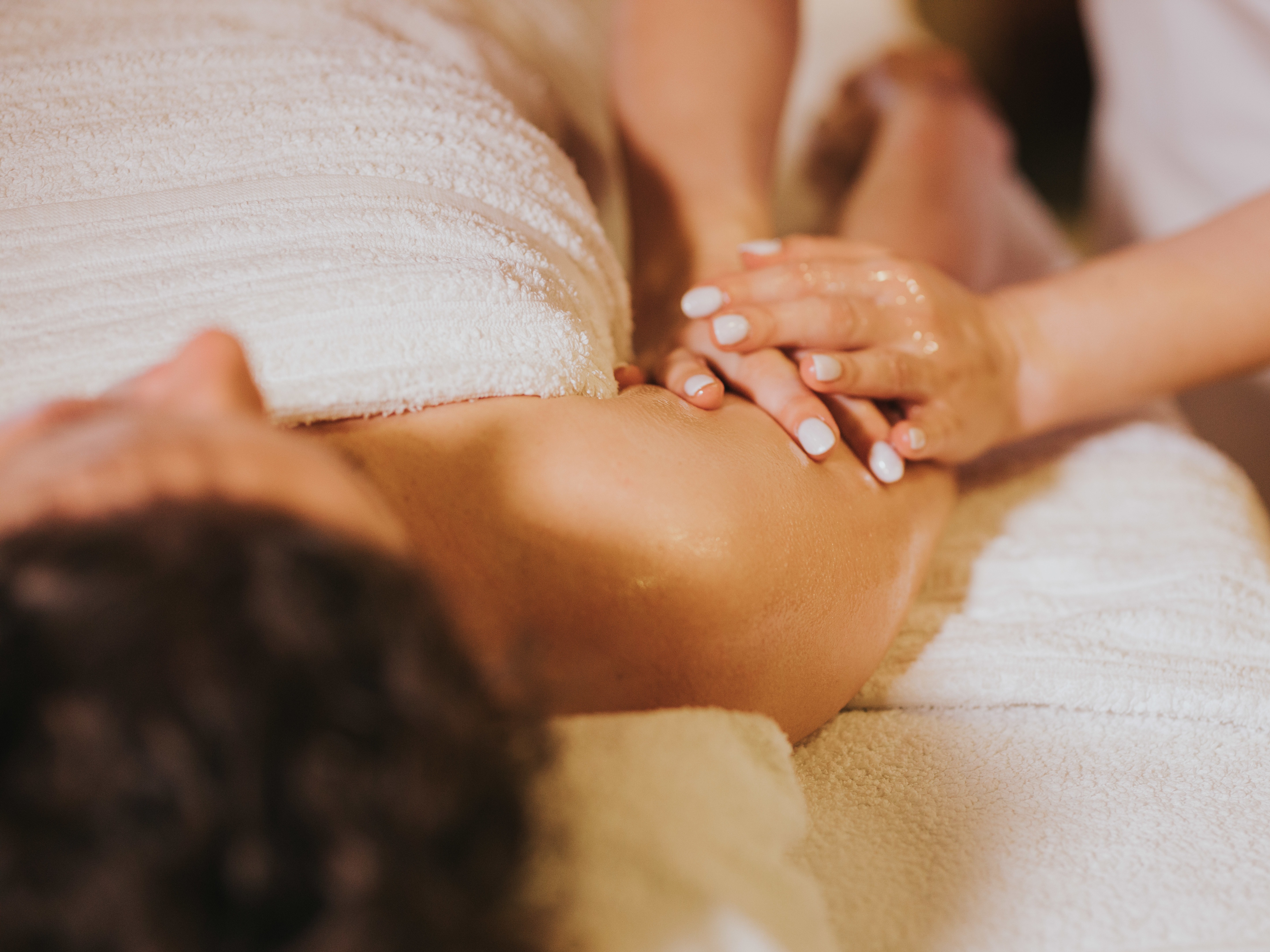 Massagem a 4 mãos - 60 minutos por R$ 280,00