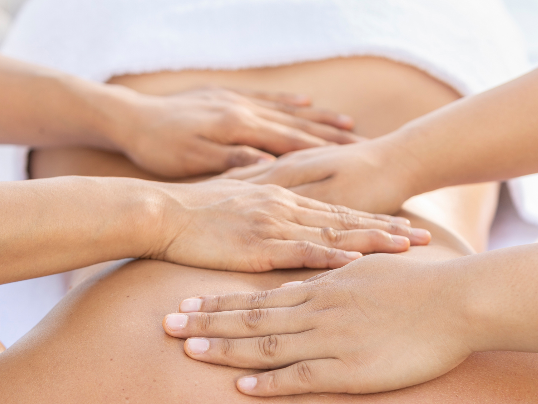 Massagem a 4 mãos - 60 minutos por R$ 280,00 - Foto 5