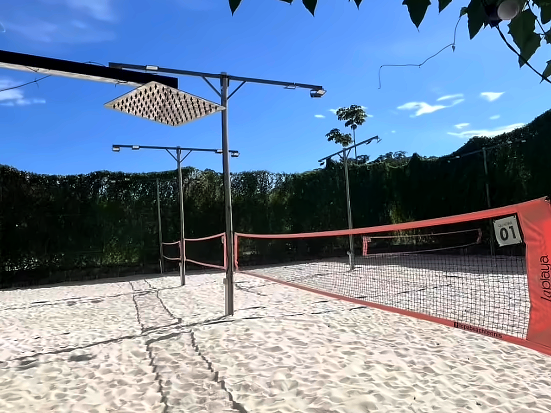 Day use no La Playa Beach Sports por R$ 10,00